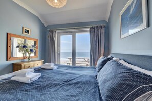 3 bedrooms, iron/ironing board, free WiFi, bed sheets - 3 Bed in Clifton Court (oc-fl8) (Croyde)