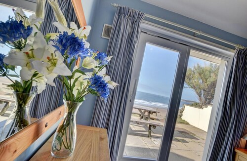 3 Bed in Clifton Court (oc-fl8)