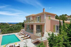 Villa (3 Bedrooms) | Esterni