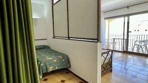 1 Schlafzimmer, Bügeleisen/Bügelbrett, Bettwäsche