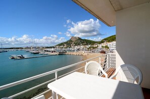 Outdoor dining - TREPUTXELL 1D 1-2 (Estartit)