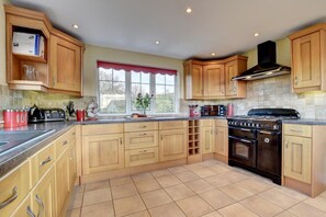 Unclassified image, 5 of 24, button