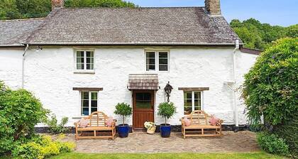 Bratton Mill Farmhouse, Bratton Fleming