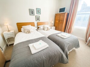 3 bedrooms, Internet, bed sheets