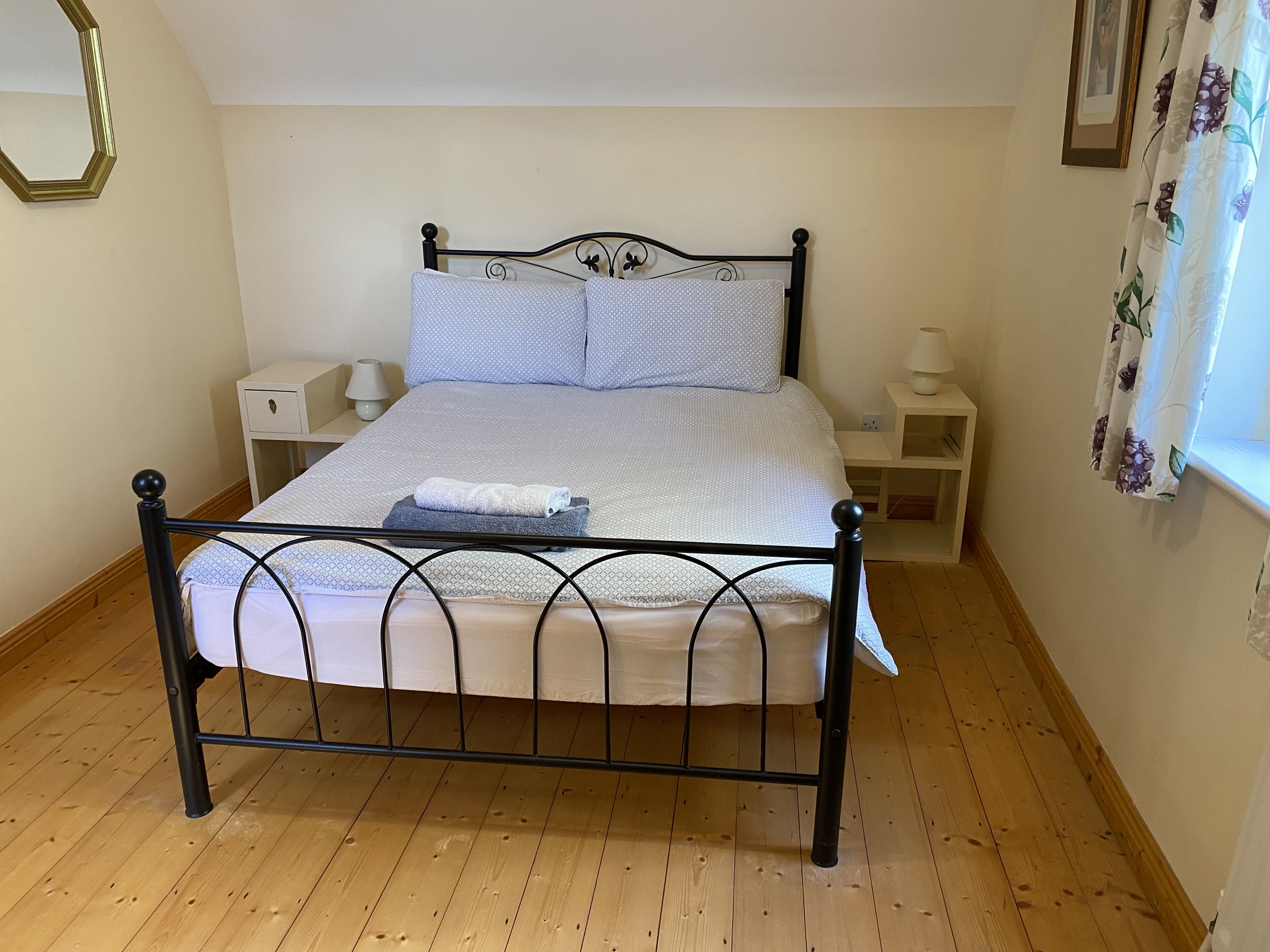 3 bedrooms, iron/ironing board, Internet