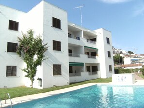 Pool - APARTMENTS CALA MONTGO 33 (L'Escala)