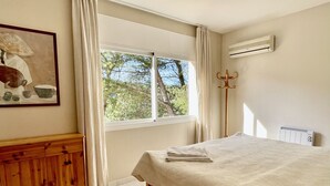 Room - BEGUR-SA PUNTA-CALA MORETA (Begur)