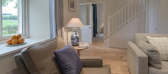 PATHHEAD FARMHOUSE, Hoscote Estate