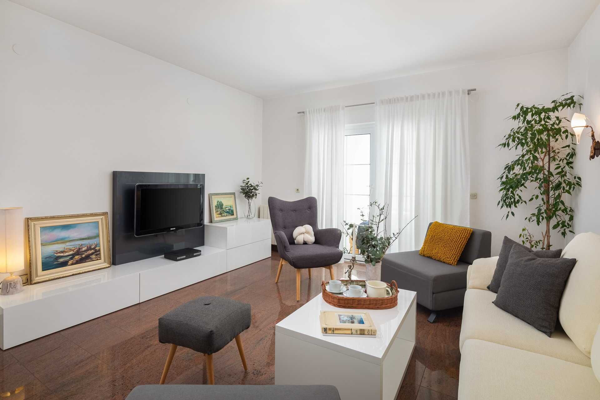 Fernseher