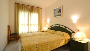 2 bedrooms, iron/ironing board, WiFi (surcharge), bed sheets