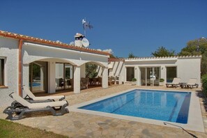 A heated pool - Casa Peters - Urb viz. De Cabanyas (Calonge)
