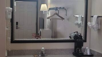 Standard Single Room, 1 King Bed, Refrigerator & Microwave, Mountain View | Bathroom | Combined shower/bathtub, free toiletries, towels, soap
