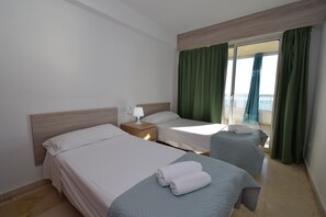 1 camera, una cassaforte in camera, ferro/asse da stiro, lenzuola