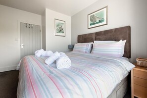 2 bedrooms, iron/ironing board, free WiFi, bed sheets - 2 Bed in Woolacombe (oc-sandu) (Woolacombe)