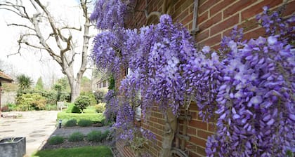 Garden Flat - komfortables Ferienhaus für zwei Personen in der Nähe von Chichester und Goodwood