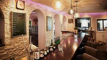 Bar (in der Unterkunft)