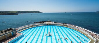 RoomApart-studio nukkuu 2-4 kerroksessa