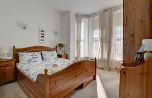 1 soverom, strykejern/-brett, wi-fi (inkludert) og sengetøy