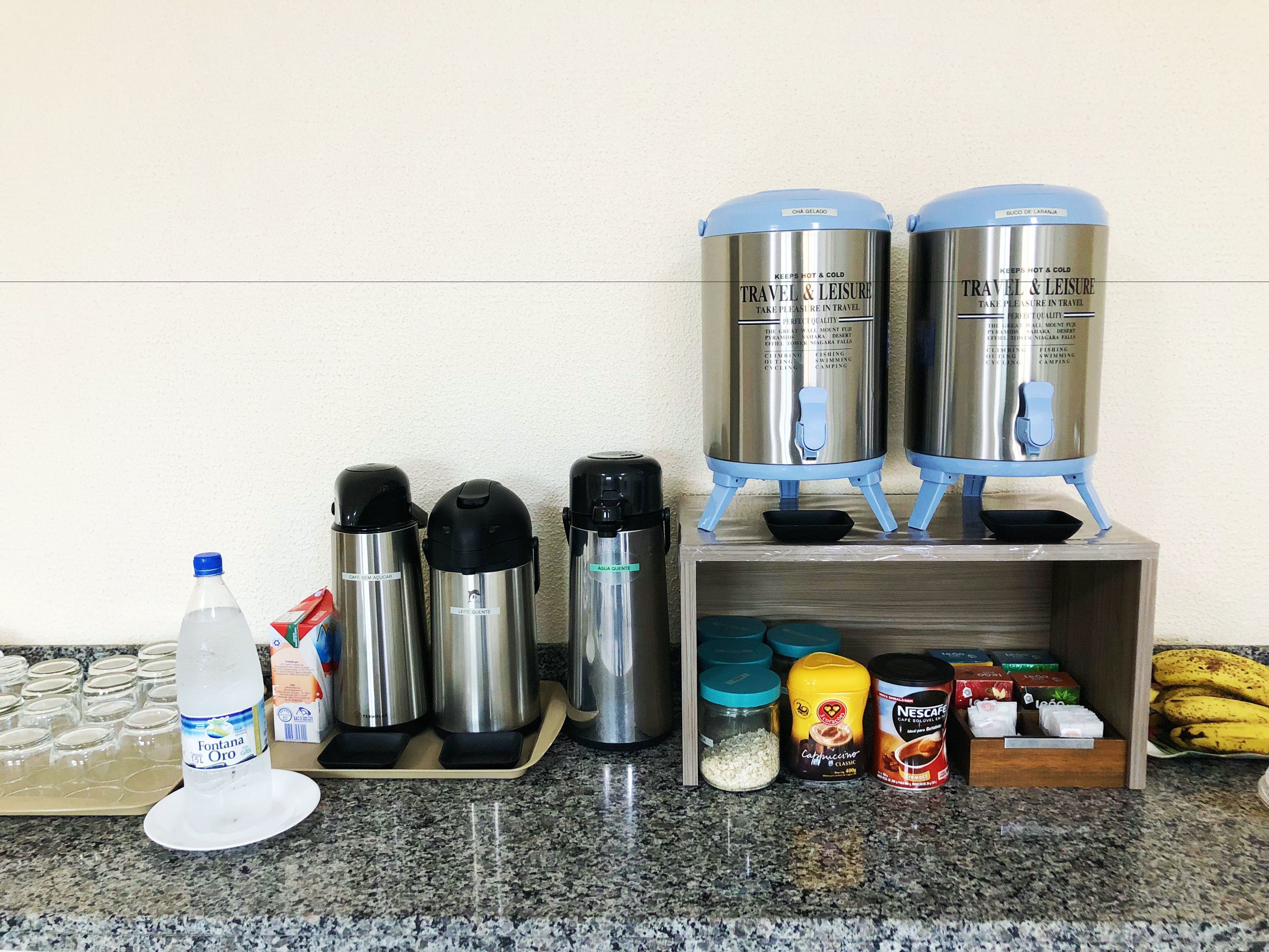 free daily continental breakfast