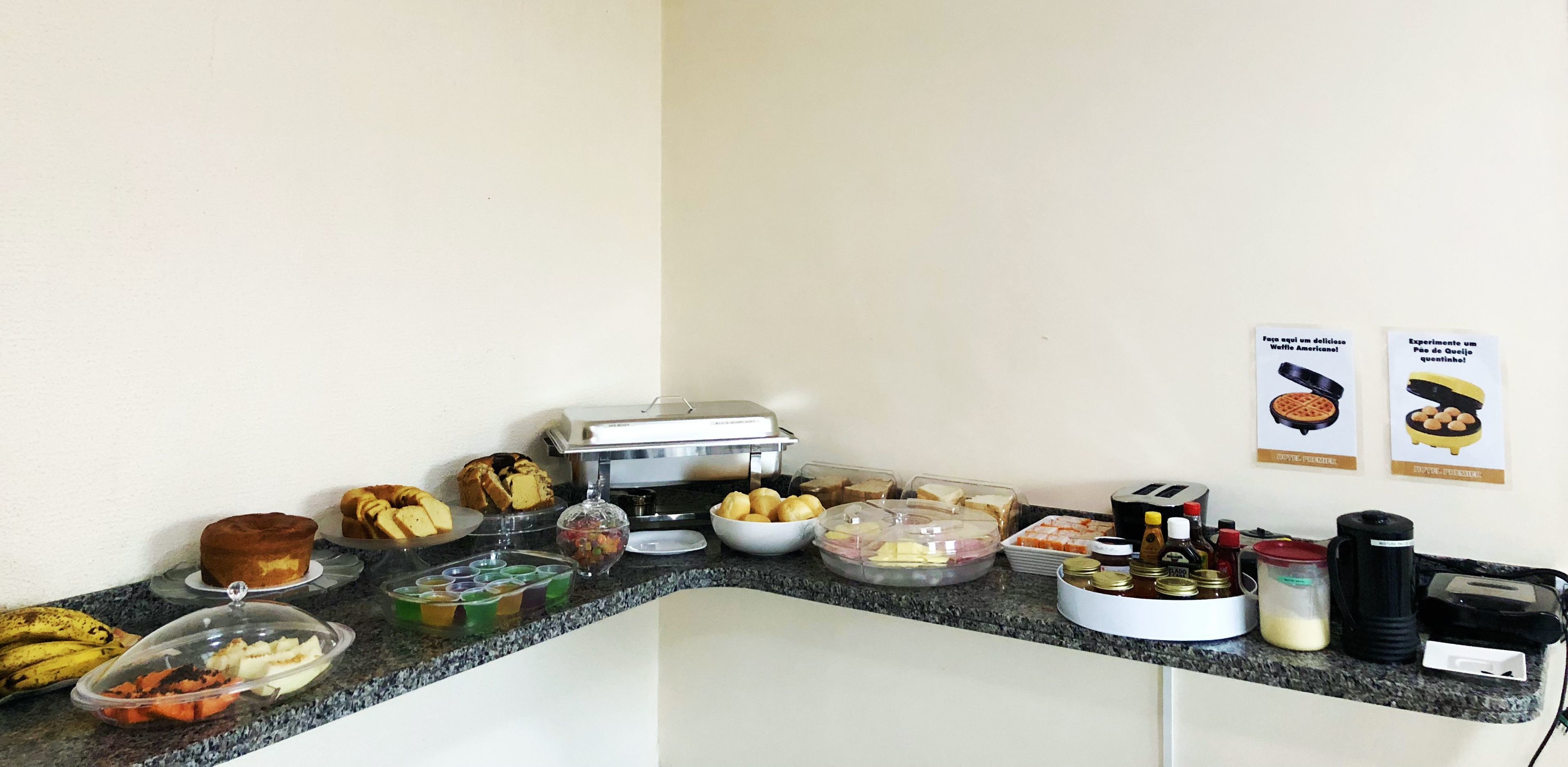 free daily continental breakfast