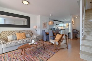 TV - Beautiful and comfortable apartment in Denia, Costa Blanca, Spain  with communal pool for 4 persons (Denia)
