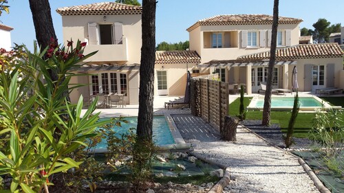 Villa Cigale, Villa mit privatem Pool in der Nähe von Pont Royal