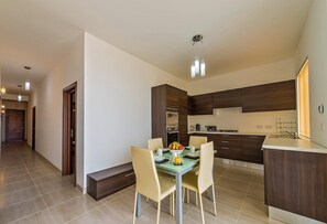 Dining - The Hillock North G16 (Marsalforn)