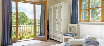 The Cottage at Hale Hill Farm -  a cottage that sleeps 5 guests  in 2 bedrooms