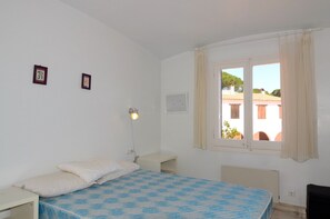 2 bedrooms, free WiFi, bed sheets