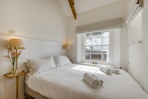 2 عدّة غرف نوم ومكواة/لوح كي وواي فاي مجانًا وملاءات أسرّة