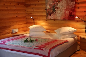 Chalet, vista a la montaña | Ropa de cama de alta calidad y caja de seguridad en la habitación 
