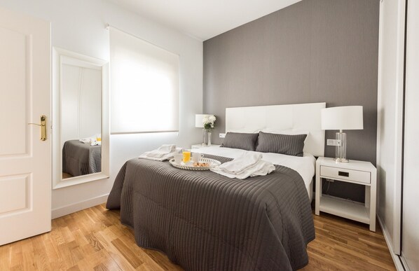 1 bedroom, in-room safe, iron/ironing board, free WiFi