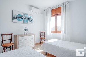 3 Schlafzimmer, Bügeleisen/Bügelbrett, kostenloses WLAN, Bettwäsche