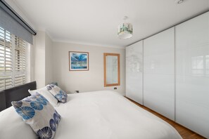 Room - Modern 2‑Bedroom St Andrews Retreat with Garden, Parking & Easy Walk to Harbour & East Sands (St. Andrews)