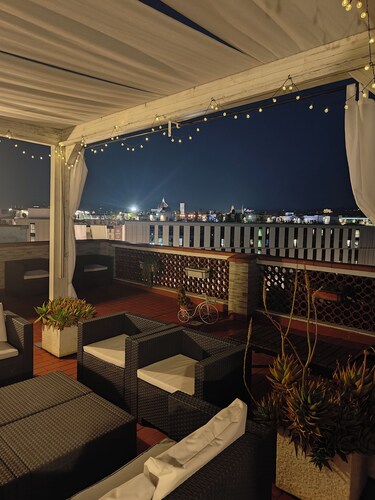 Little penthouse with amazing view over the historical center.