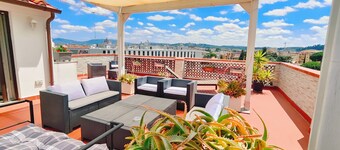 Little penthouse with amazing view over the historical center.