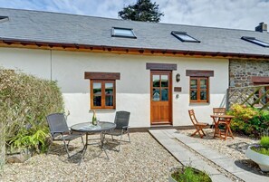 Outdoor dining - 2 Bed in Croyde (oc-longst) (Croyde)