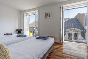 3 bedrooms, iron/ironing board, free WiFi