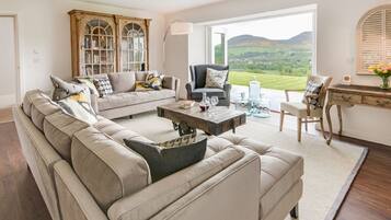 Smart TV, DVD player, books