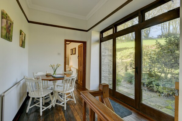 تناول الطعام