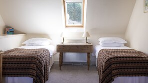 2 bedrooms, travel crib, WiFi, bed sheets