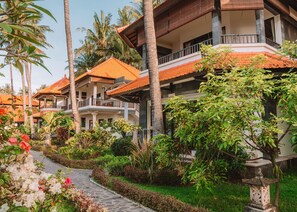 Exterior - Family Bungalow in Bondalem Beach Club (Kabupaten Buleleng)