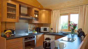 雪櫃、微波爐、洗碗機、冰箱