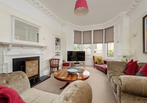TV, fireplace, DVD player
