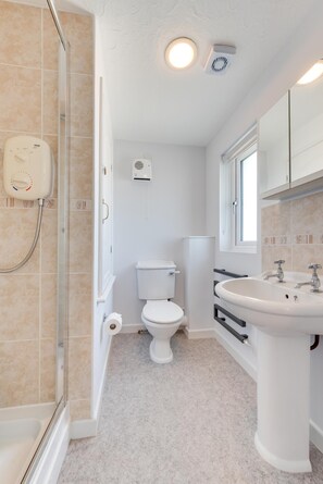Towels - 4 Bed in Croyde (oc-withy) (Croyde)