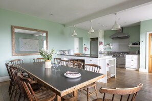 Dining - OVERTHWARTS FARMHOUSE five bedroom, nr. Alnwick. 9 miles from the coast (Alnwick)