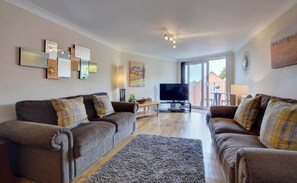 TV - 2 Bed in Woolacombe (oc-narr9) (Woolacombe)