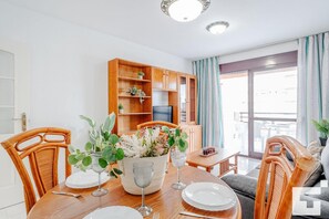 Dining - Topacio I 32A - Grupo Turis - Calpe, Costa Blanca (Calpe)