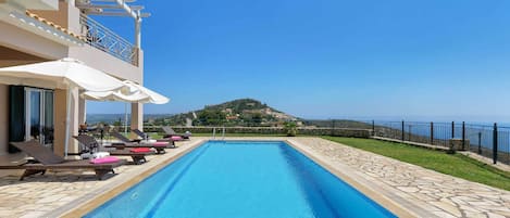 Villa (3 Bedrooms) | Exterior