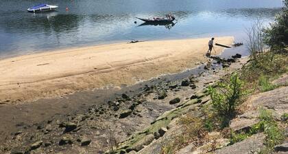Casa do Mestrinho - Peaceful garden overlooking the river, 9 km from Porto!